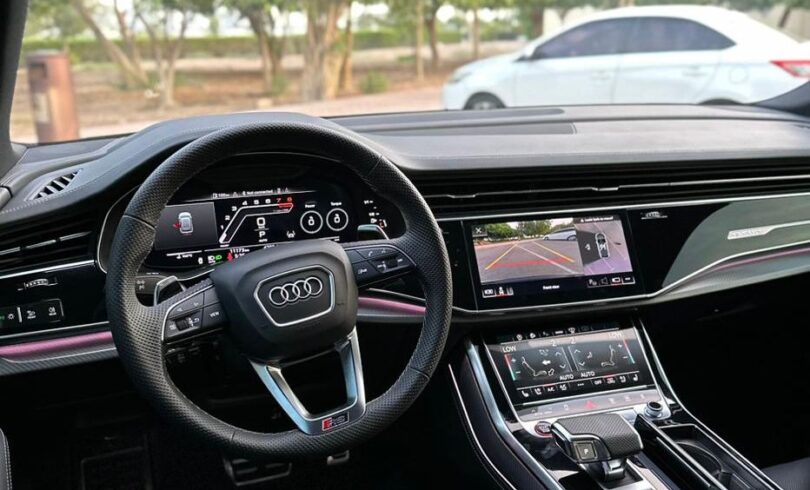 Audi RS Q8 2023