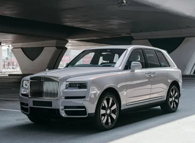 Rolls Royce Cullinan 2024