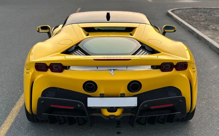 Ferrari SF90