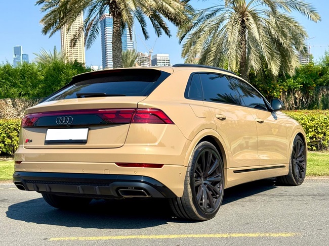 AUDI Q8 S LINE 2025