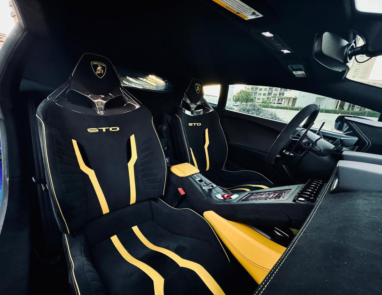 Lamborghini STO 2023