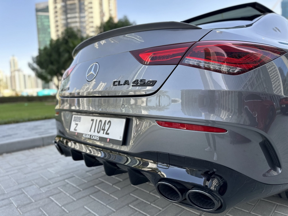 Mercedes Benz AMG CLA 45s