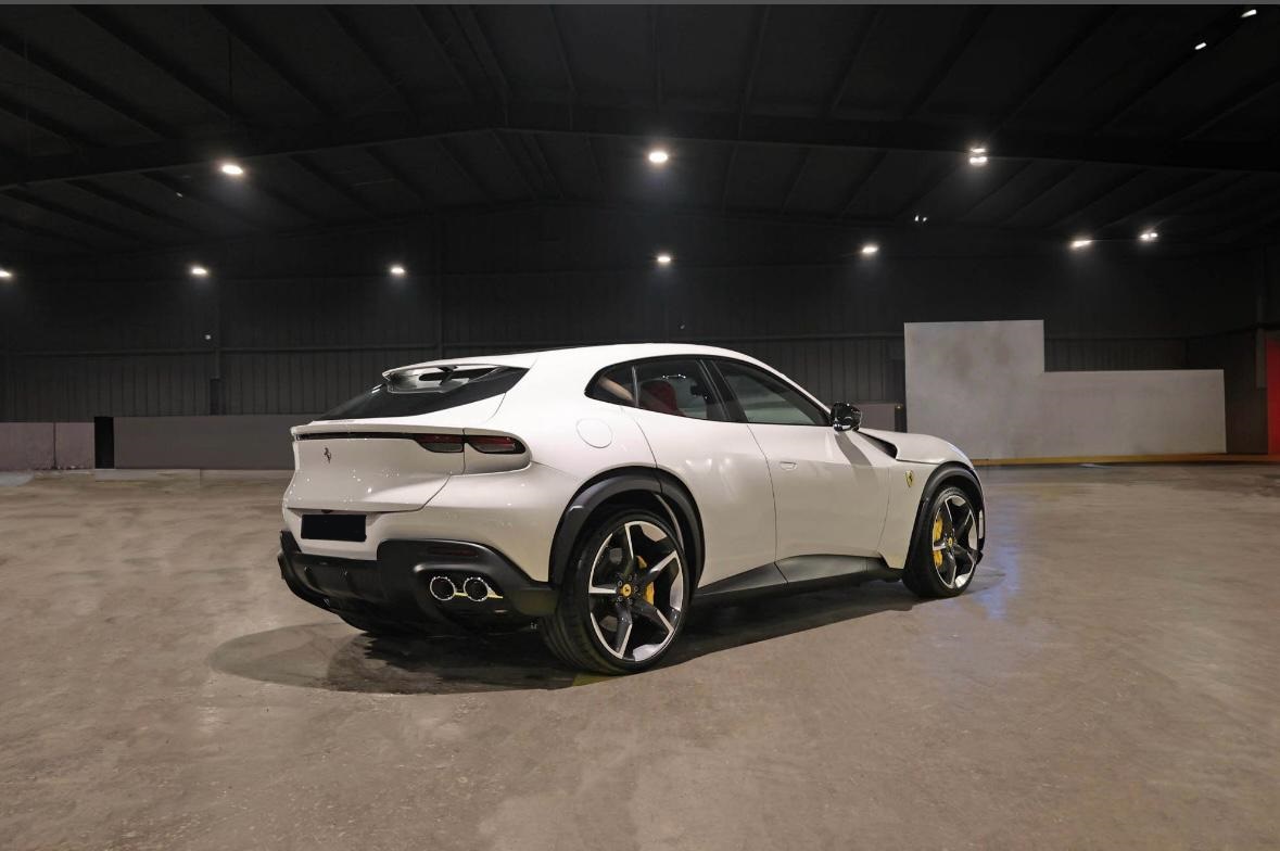 Ferrari Purosangue 2024