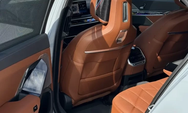 BMW 735i M Kit 2025