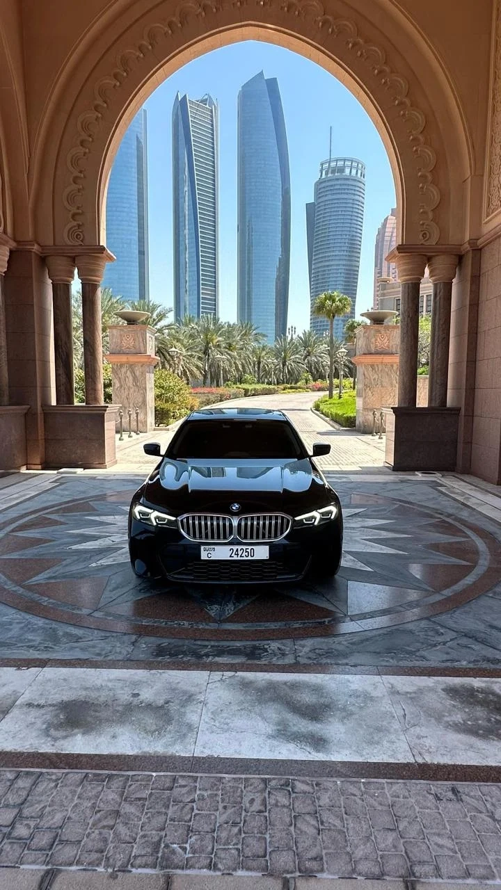 BMW 330i 2026