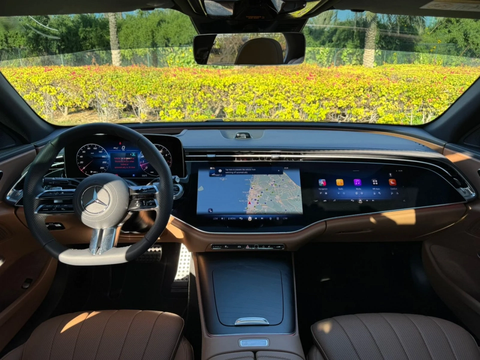 Mercedes-Benz E200 2026