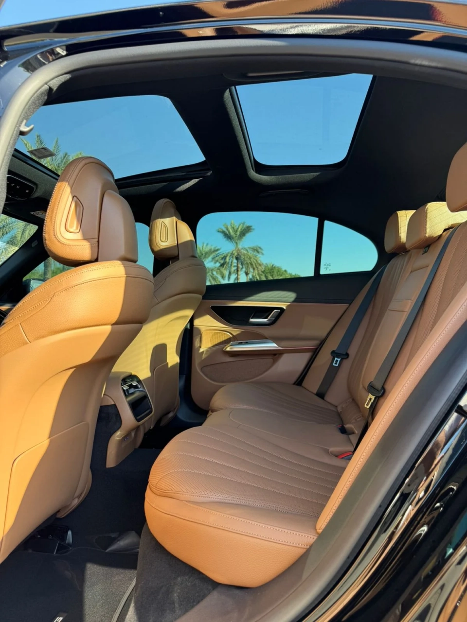 Mercedes-Benz E200 2026